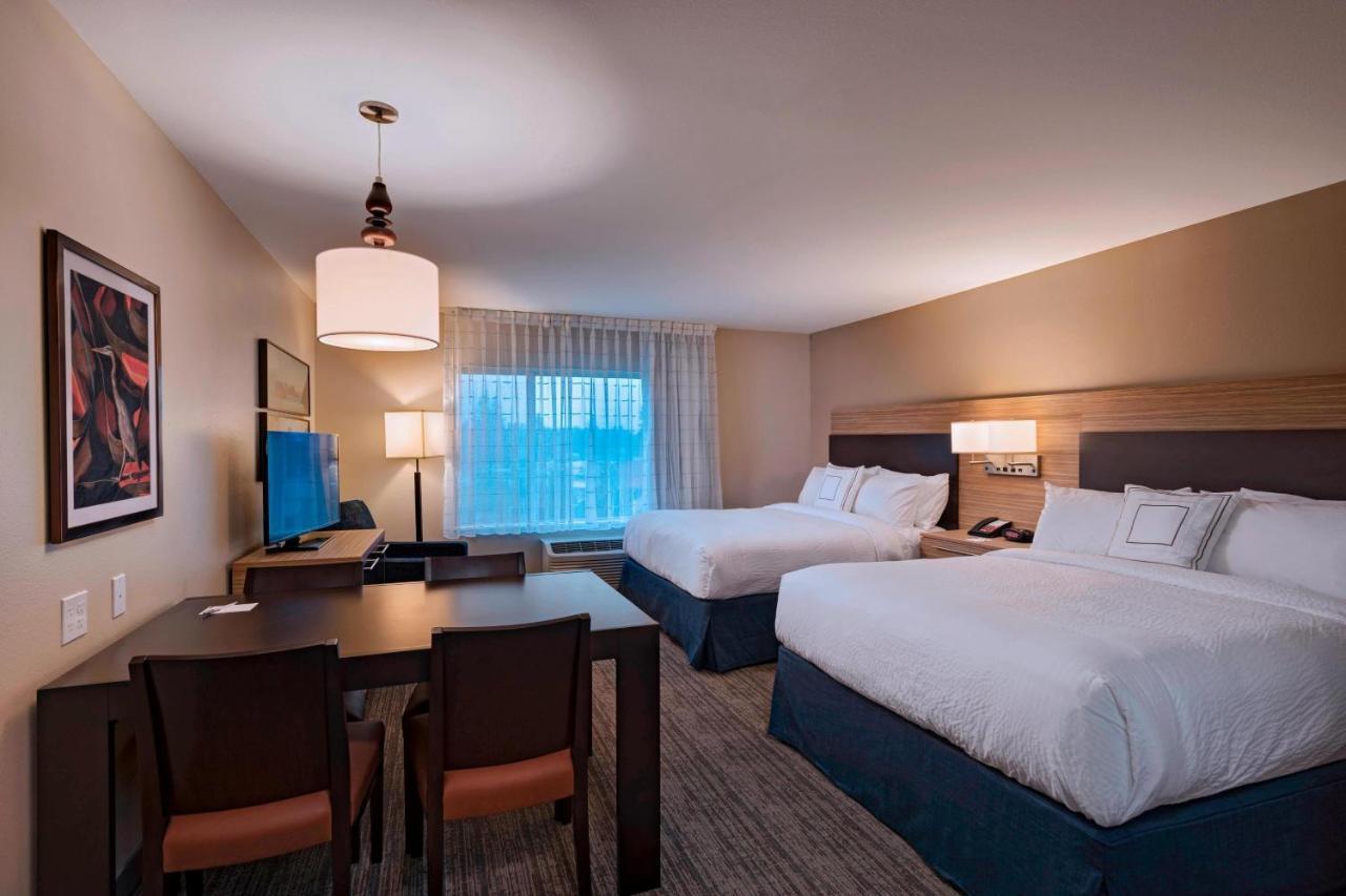 Towneplace Suites By Marriott Tacoma Lakewood Bagian luar foto
