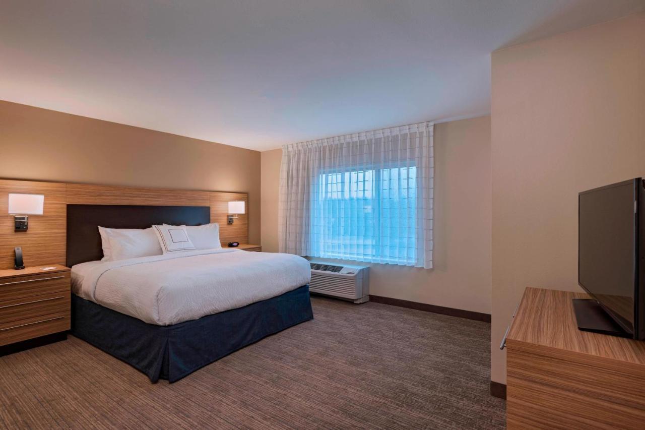 Towneplace Suites By Marriott Tacoma Lakewood Bagian luar foto