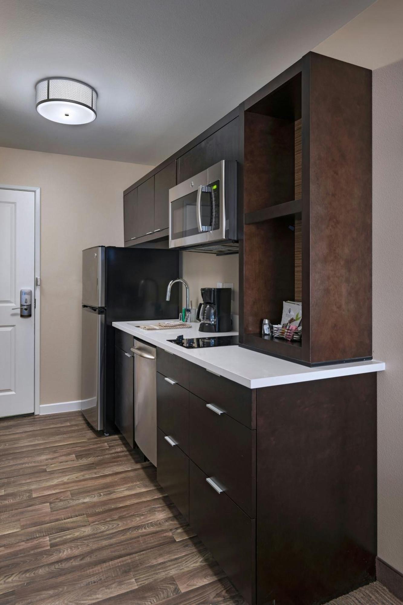 Towneplace Suites By Marriott Tacoma Lakewood Bagian luar foto