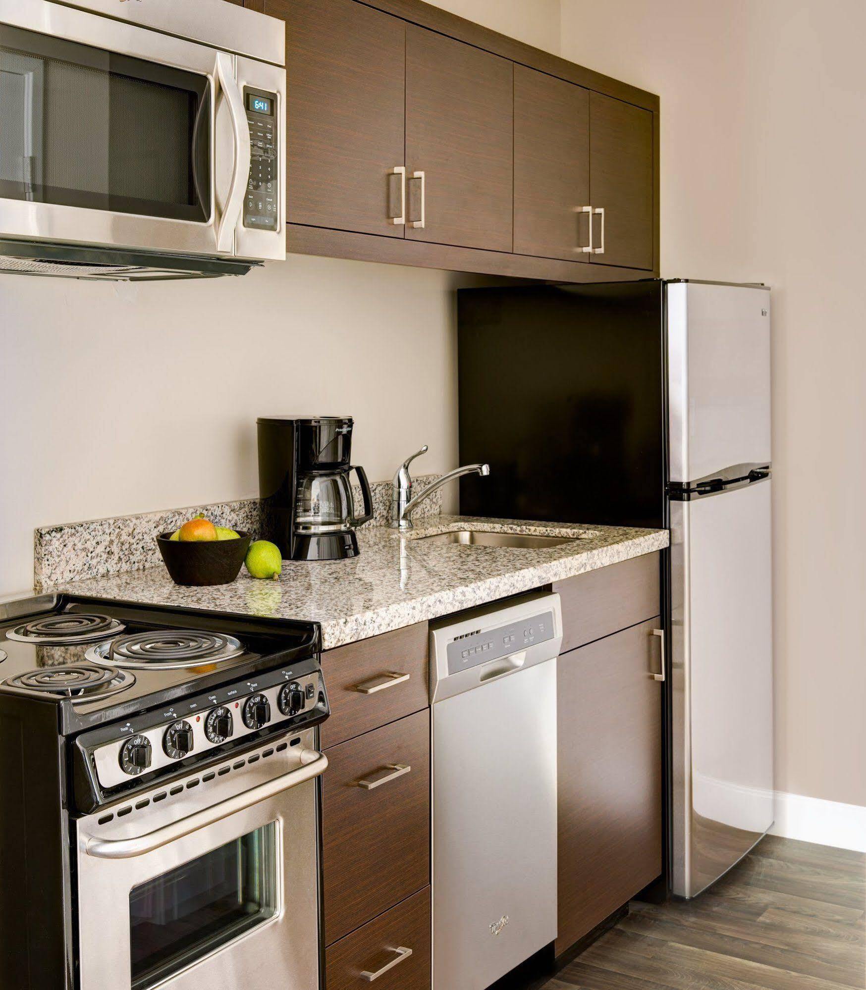 Towneplace Suites By Marriott Tacoma Lakewood Bagian luar foto