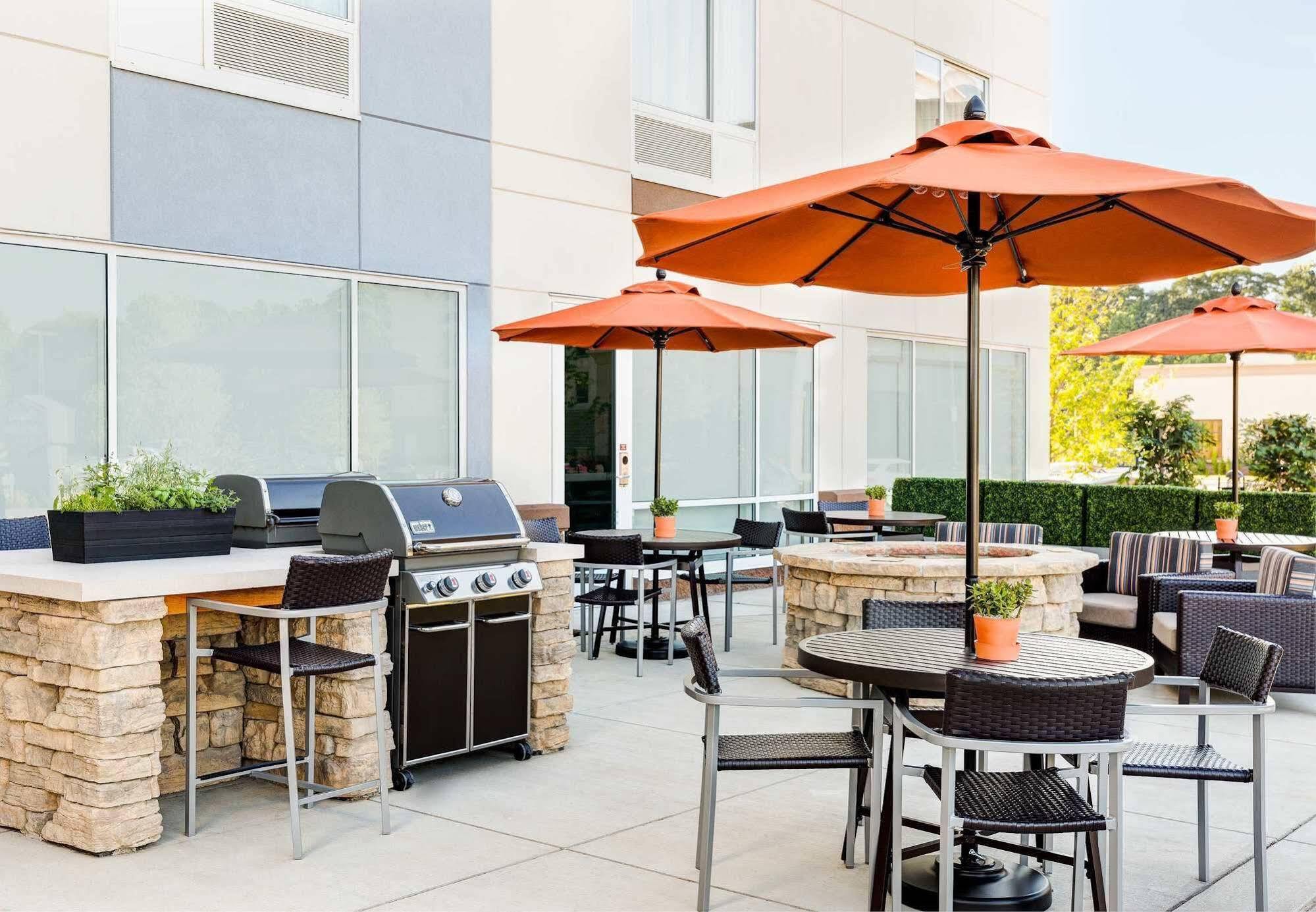Towneplace Suites By Marriott Tacoma Lakewood Bagian luar foto